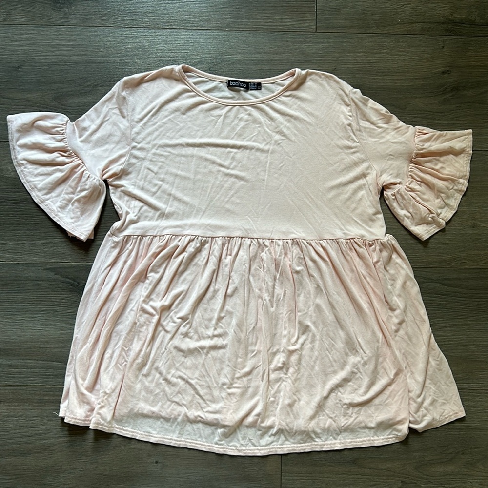 NWOT Boohoo Maternity Top